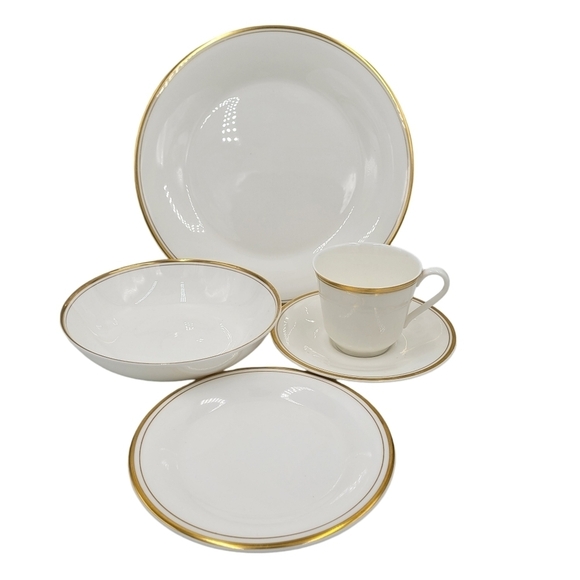 Royal Doulton Gold Concord English Fine Bone China 5 Piece Place Setting H 5049 - Picture 1 of 9